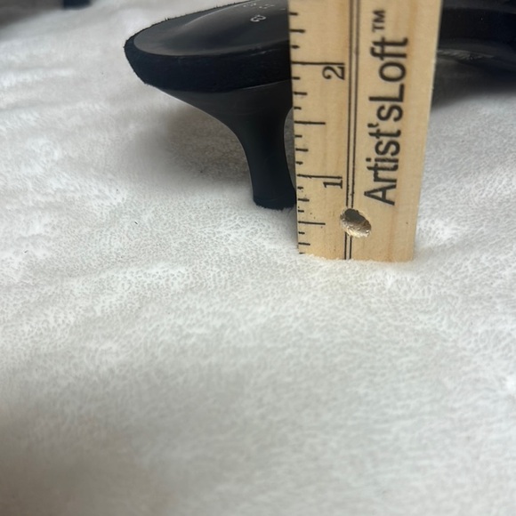 A New Day Black and White Heels with Sleek Design - Picture 8 of 9